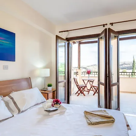 Aglaia 2 Beds Apt. - Sleeps 4 Kouklia