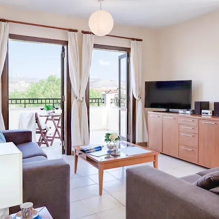 Aglaia 2 Beds Apt. - Sleeps 4 Apartament Kuklia